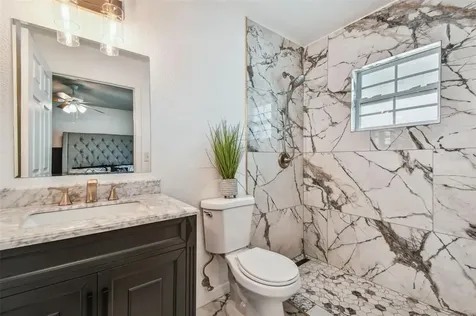 617 13th Avenue S St Petersburg FL 33701