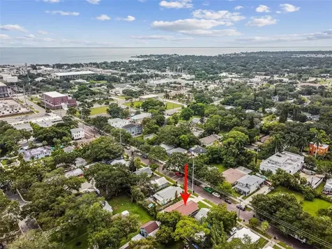 617 13th Avenue S St Petersburg FL 33701