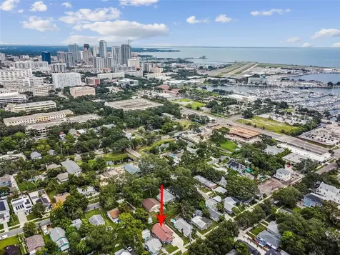 617 13th Avenue S St Petersburg FL 33701