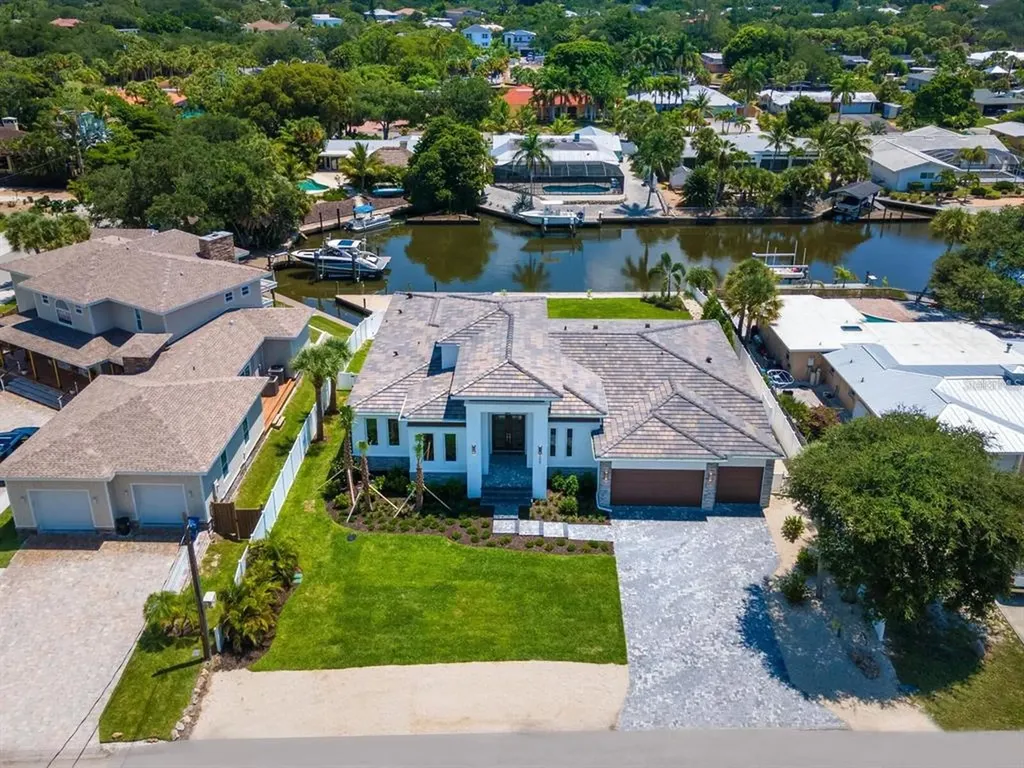 5027 Sandy Cove Avenue Sarasota FL 34242