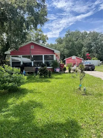909 N Maryland Avenue Plant City FL 33563