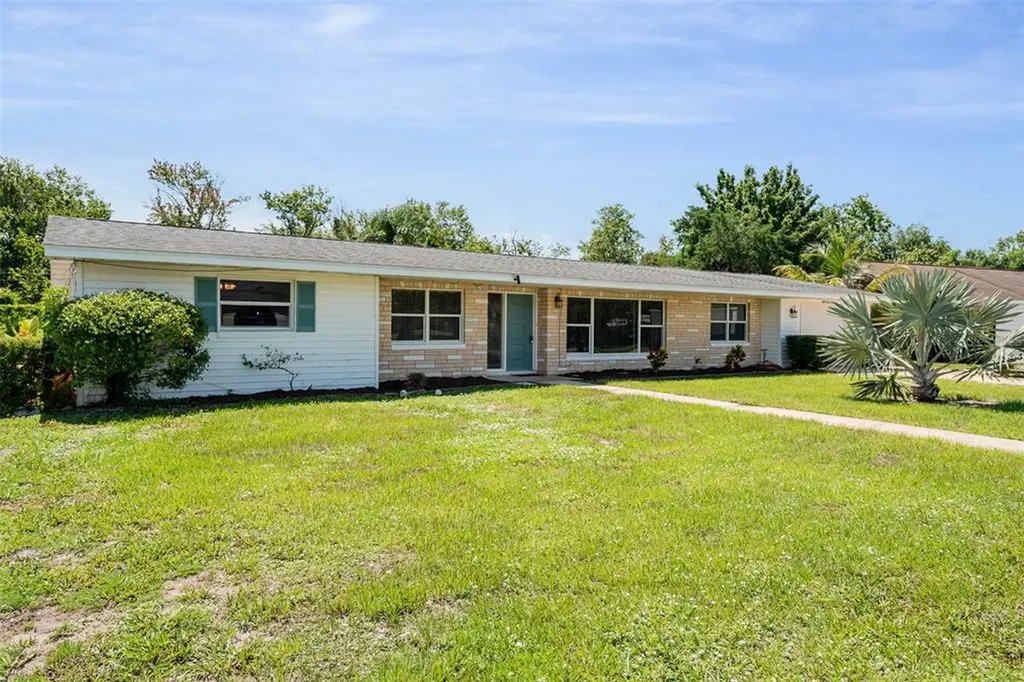 835 Hillcrest Avenue Titusville FL 32796
