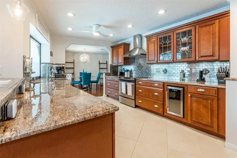 910 Chipaway Drive Apollo Beach FL 33572
