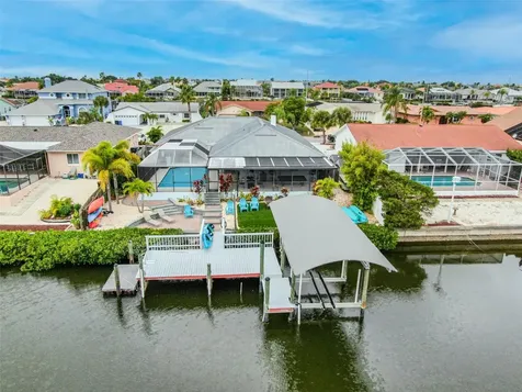 910 Chipaway Drive Apollo Beach FL 33572