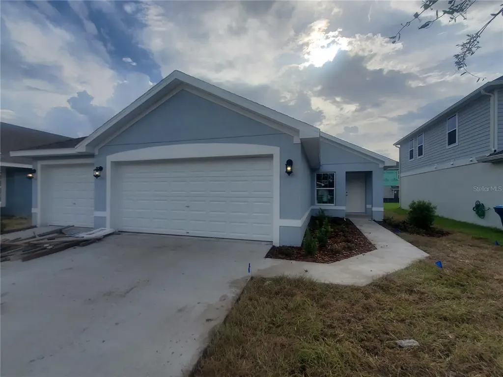 1102 Berry Lane Davenport FL 33837