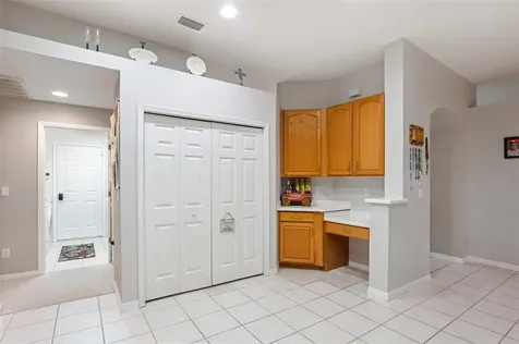 9442 Swift Creek Circle Dover FL 33527