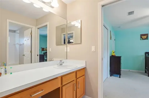 9442 Swift Creek Circle Dover FL 33527