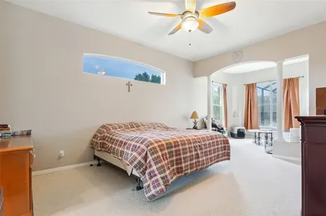 9442 Swift Creek Circle Dover FL 33527