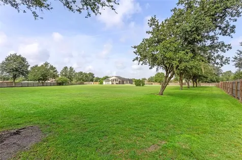 9442 Swift Creek Circle Dover FL 33527