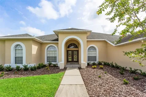9442 Swift Creek Circle Dover FL 33527