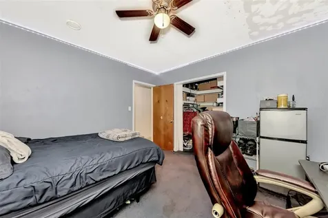 1053 47th Street Sarasota FL 34234