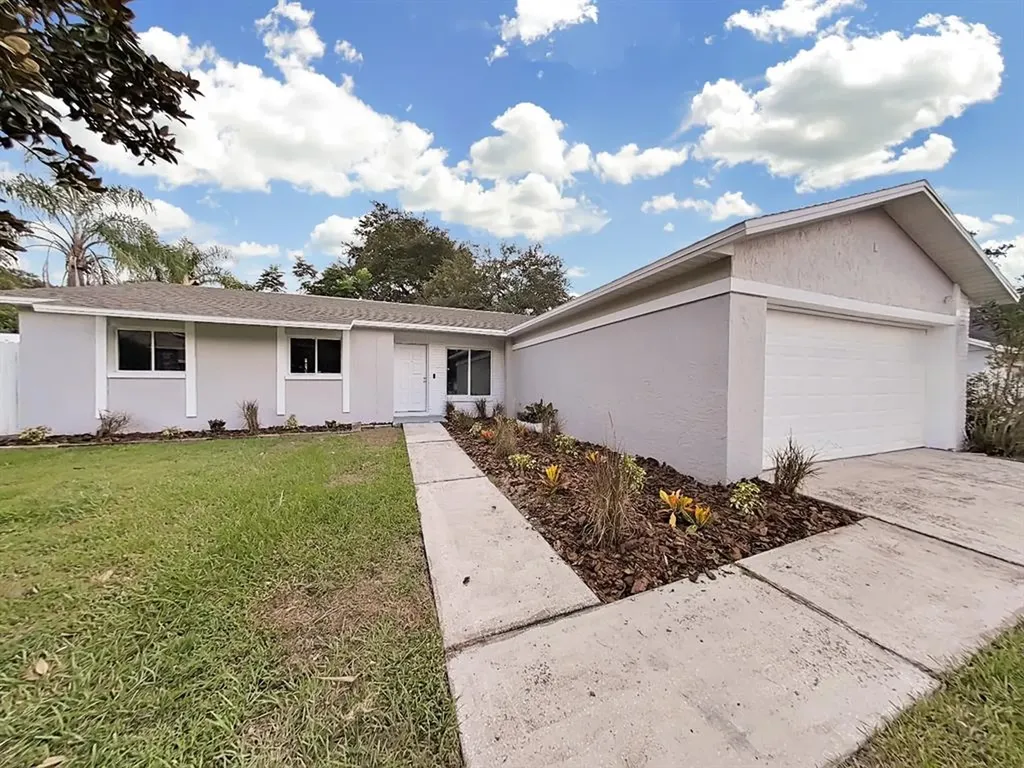 2307 Silver Hill Court Valrico FL 33594