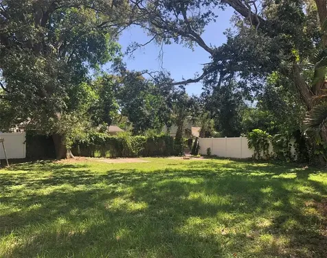 2538 Bay Street Sarasota FL 34237