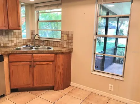 2538 Bay Street Sarasota FL 34237