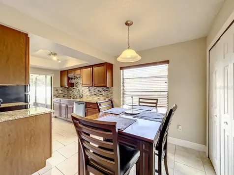 587 Santiago Avenue Orlando FL 32807