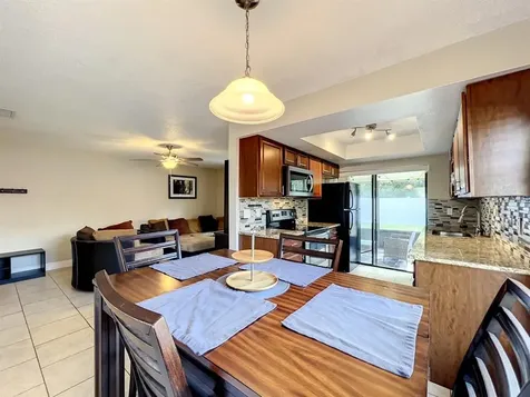587 Santiago Avenue Orlando FL 32807