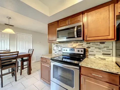 587 Santiago Avenue Orlando FL 32807