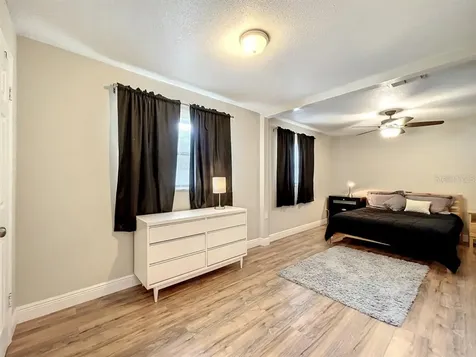 587 Santiago Avenue Orlando FL 32807