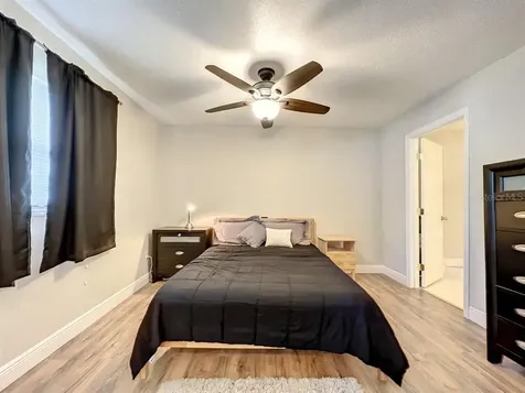 587 Santiago Avenue Orlando FL 32807