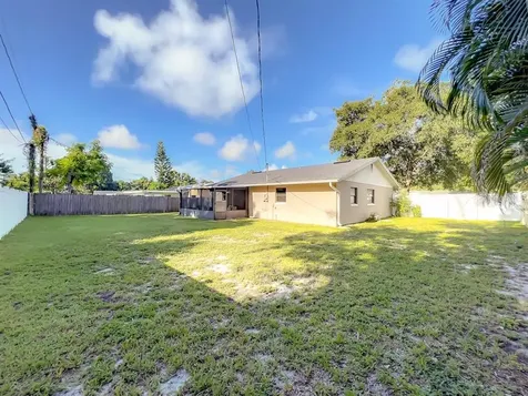 587 Santiago Avenue Orlando FL 32807