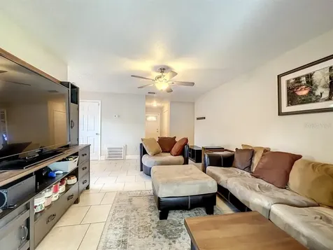 587 Santiago Avenue Orlando FL 32807