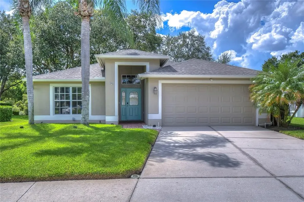5616 Rockfield Loop Valrico FL 33596