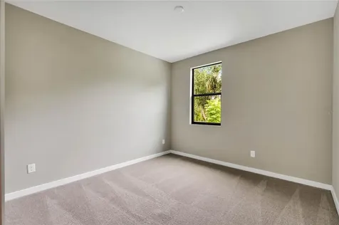2335 S Brown Avenue Orlando FL 32806