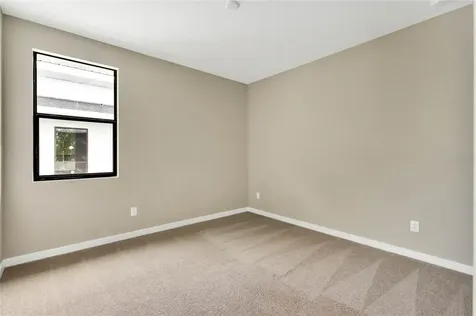 2335 S Brown Avenue Orlando FL 32806
