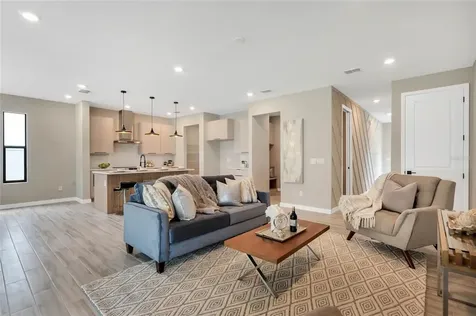 2335 S Brown Avenue Orlando FL 32806