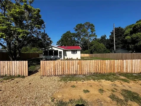 45739 Magnolia Street Paisley FL 32767