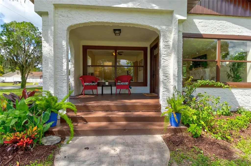 228 Leon Avenue Deland FL 32720