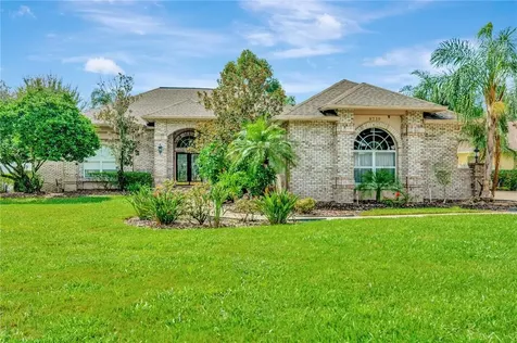 2710 Clubhouse Drive Plant City FL 33566