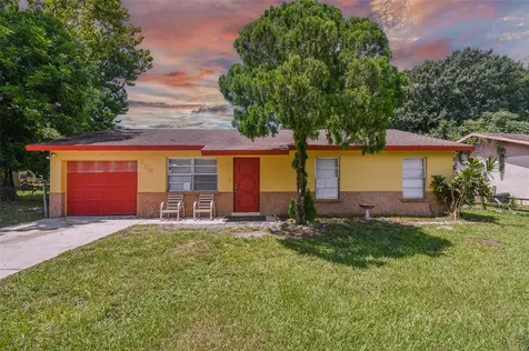 208 67th Street NE Bradenton FL 34208