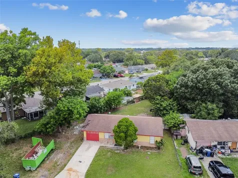 208 67th Street NE Bradenton FL 34208