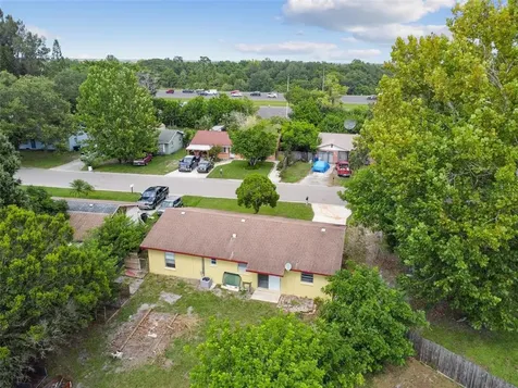 208 67th Street NE Bradenton FL 34208