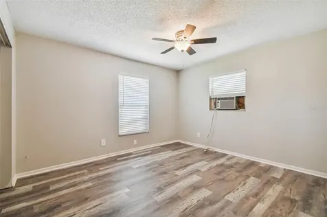 208 67th Street NE Bradenton FL 34208