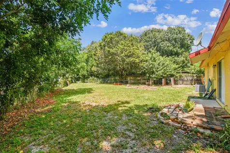 208 67th Street NE Bradenton FL 34208
