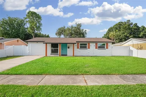 8511 Woodlake Drive Tampa FL 33615