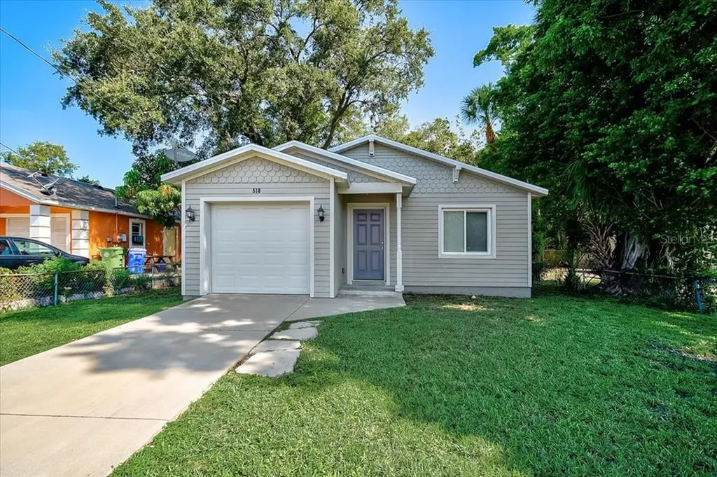 510 13th Avenue W Bradenton FL 34205