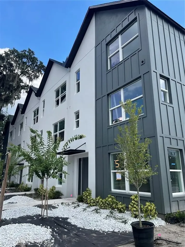 1602 Park Lake Street Orlando FL 32803