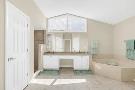 8215 Saragoza Court Orlando FL 32836