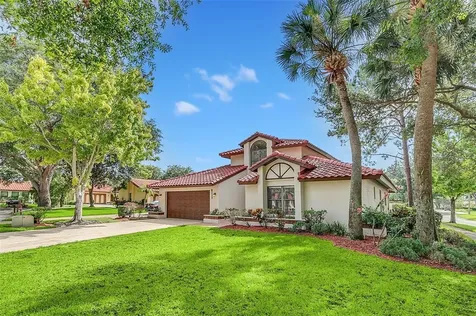 8215 Saragoza Court Orlando FL 32836