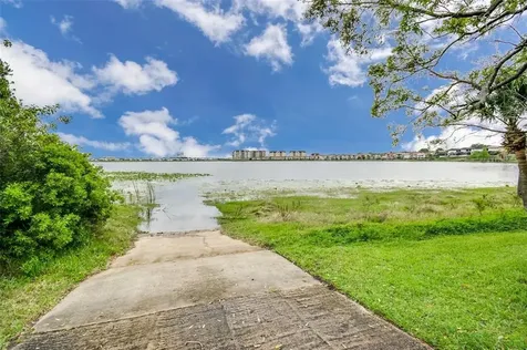 8215 Saragoza Court Orlando FL 32836