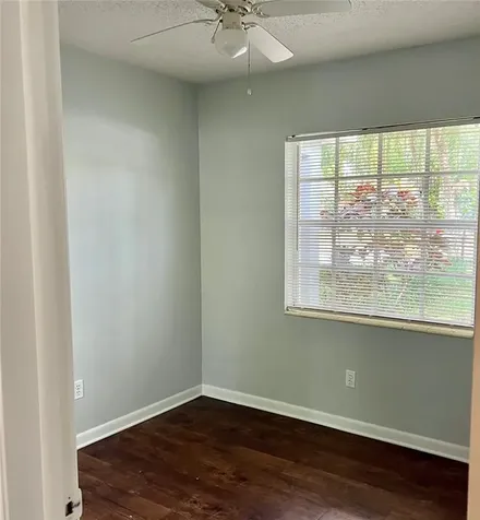 4909 N Darby Avenue Tampa FL 33603