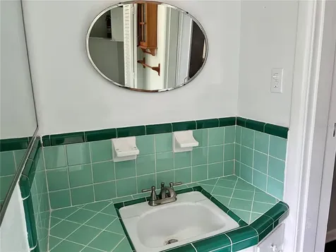 4909 N Darby Avenue Tampa FL 33603
