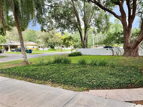 4909 N Darby Avenue Tampa FL 33603