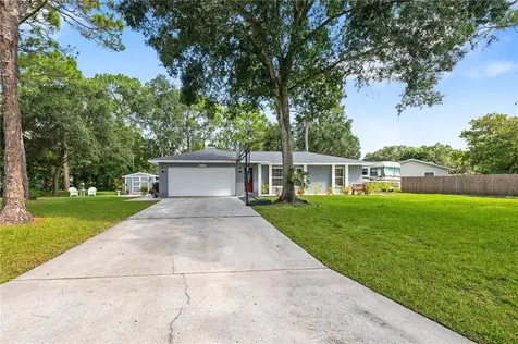 8112 Woodlawn Circle S Palmetto FL 34221