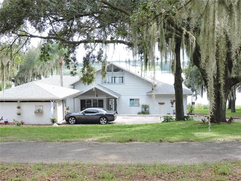 3630 S Scenic Highway Lake Wales FL 33898
