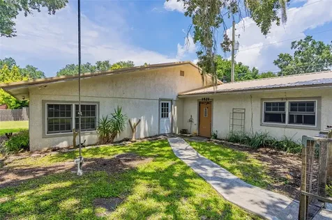 1521 Lakeview Drive Kissimmee FL 34744