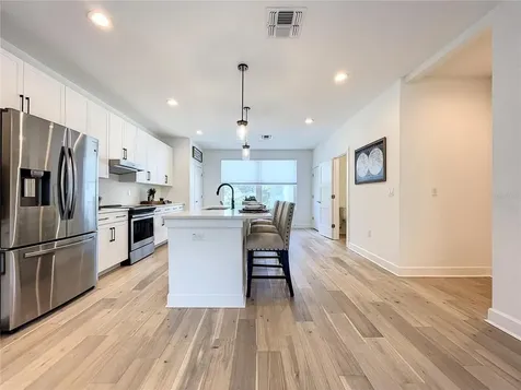 2645 1st Avenue N St Petersburg FL 33713